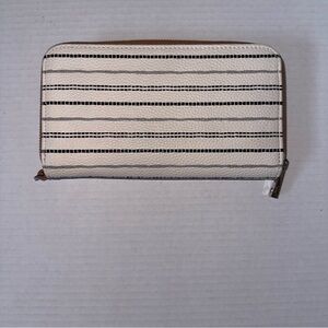 Thirty-One Black and Cream Striped Wallet‎